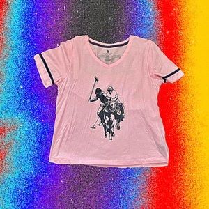 pink polo shirt! 💘